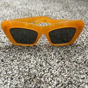 Cat-Eye sunglasses